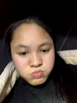 NhuFox online show from November 3, 2025, 1:45 pm