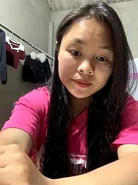 NhuFox online show from November 5, 2025, 1:00 pm