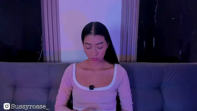 Snapshot of Sussyrosse_ chatting on November 22, 2025, 8:19 pm Sussyrosse online show from November 22, 2025, 8:19 pm