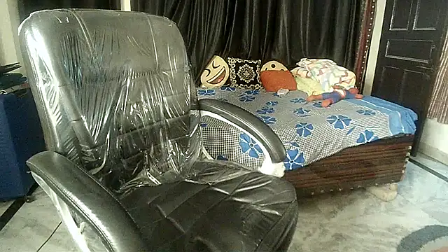 Anaconda-Mall online show from April 30, 2026, 7:20 pm