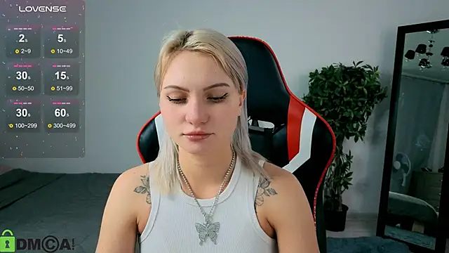 Cameronlovely  online show from September 30, 2025, 8:41 am