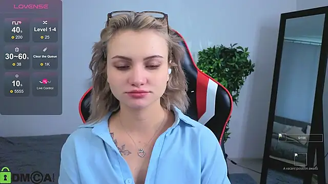 Cameronlovely  online show from November 5, 2025, 10:26 am