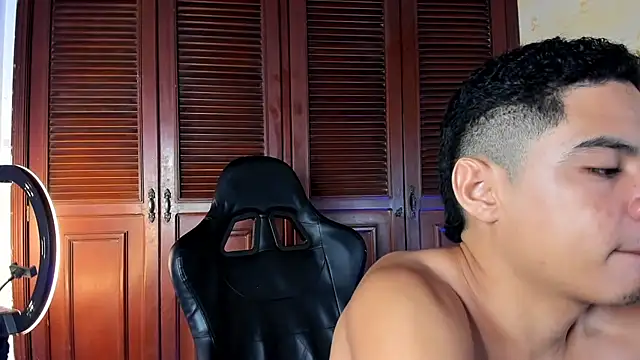 Snapshot of edy_play chatting on October 22, 2025, 5:08 am edy play online show from October 22, 2025, 5:08 am