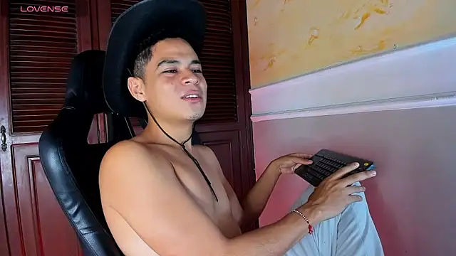 Snapshot of edy_play chatting on October 30, 2025, 5:09 am edy play online show from October 30, 2025, 5:09 am