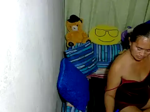 xxloveheart online show from March 9, 2026, 11:09 pm