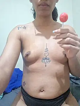 RavenShyfit online show from October 15, 2025, 8:53 pm