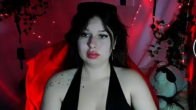 ChloeRicc online show from May 27, 2026, 8:39 pm