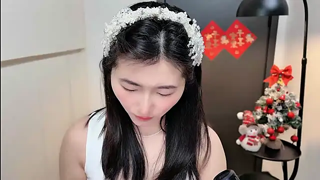 Rosalind xixi online show from February 14, 2026, 10:56 am