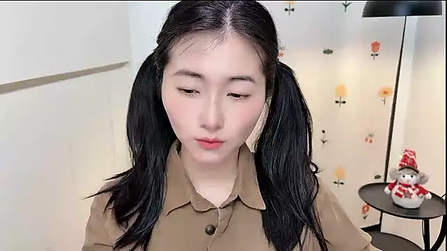 Rosalind xixi online show from April 13, 2026, 6:41 am