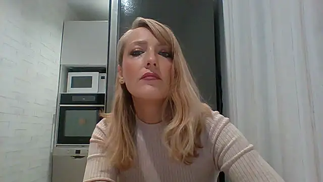 Vexxaa online show from September 26, 2025, 3:49 pm