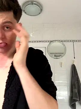 AmMadness online show from December 17, 2025, 1:06 pm