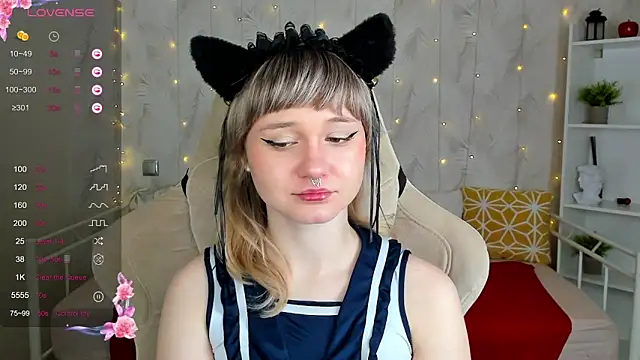 Tori Cutie online show from March 8, 2026, 12:08 am