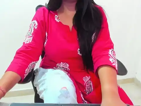 Hina Chaudhary online show from April 23, 2026, 6:25 am