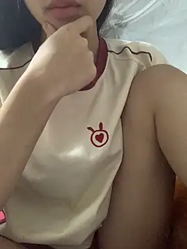 Nguyenha11 online show from October 22, 2025, 2:23 am