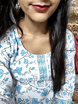 Snapshot of Indian-Aleena chatting on October 5, 2025, 5:00 pm Indian-Aleena online show from October 5, 2025, 5:00 pm