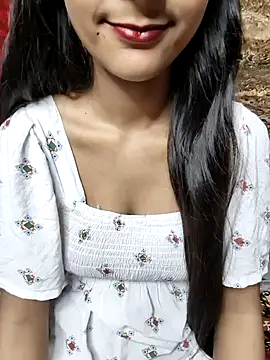 Snapshot of Indian-Aleena chatting on October 9, 2025, 6:06 pm Indian-Aleena online show from October 9, 2025, 6:06 pm