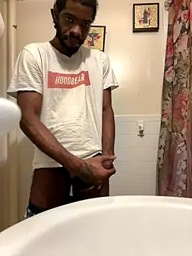 Snapshot of BigBDMari chatting on November 9, 2025, 12:42 am BigBDMari online show from November 9, 2025, 12:42 am