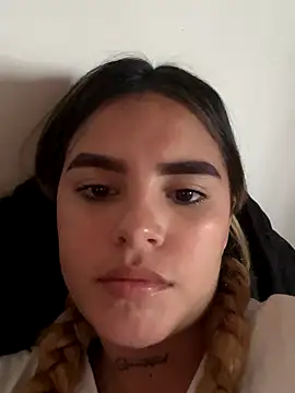 Snapshot of Ye_si chatting on September 26, 2025, 9:52 pm Ye si online show from September 26, 2025, 9:52 pm
