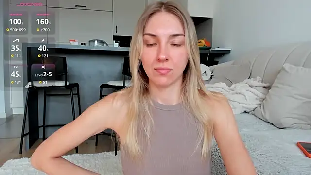 Snapshot of Sunny_Rina_ chatting on April 10, 2026, 7:35 am Sunny Rina online show from April 10, 2026, 7:35 am