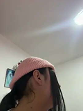 saranghae  online show from April 16, 2026, 2:56 am