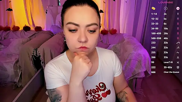 ashton heidii online show from October 28, 2025, 10:56 pm