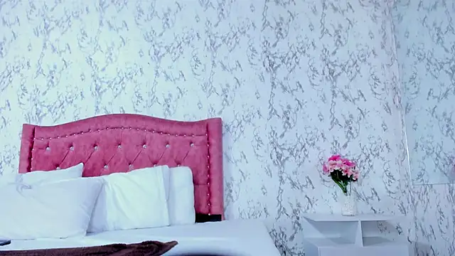 Snapshot of SofiiFoox chatting on November 6, 2025, 11:11 am SofiiFoox online show from November 6, 2025, 11:11 am