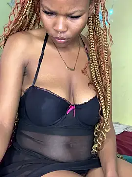 Snapshot of Seductive_Yellow_Titties chatting on May 17, 2026, 1:29 pm Seductive Yellow Titties online show from May 17, 2026, 1:29 pm