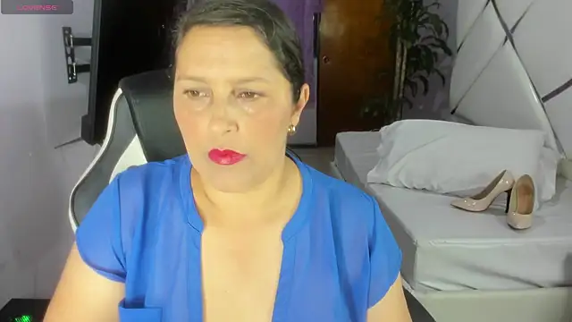 KikaDuque online show from December 18, 2025, 7:31 pm