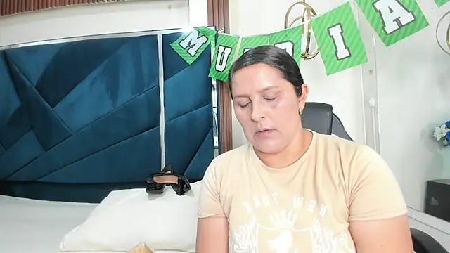 KikaDuque online show from July 5, 2026, 6:59 pm