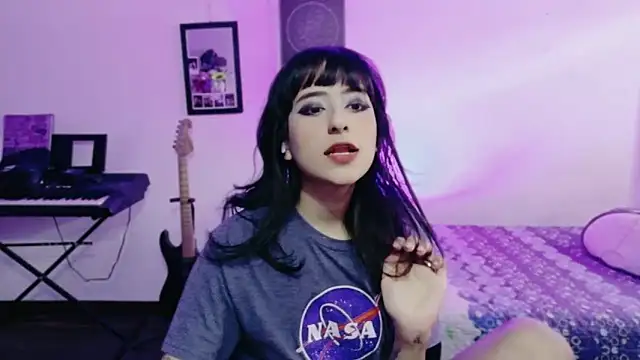 atenea dragon   online show from March 15, 2026, 7:20 pm