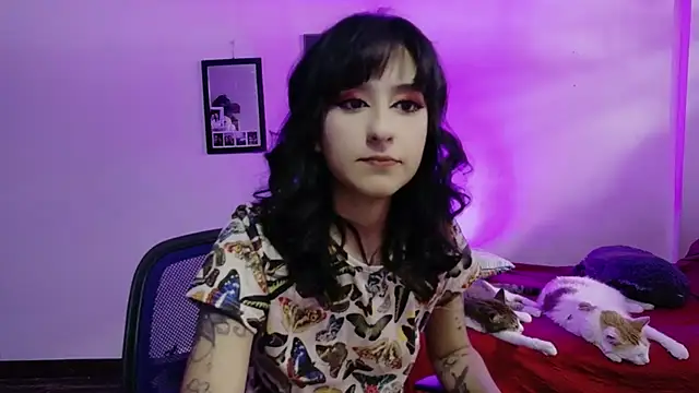 atenea dragon   online show from April 4, 2026, 8:06 pm