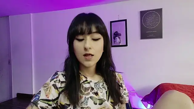 atenea dragon   online show from April 8, 2026, 8:42 pm