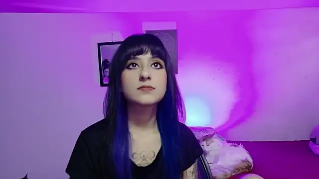 atenea dragon   online show from April 15, 2026, 8:31 pm