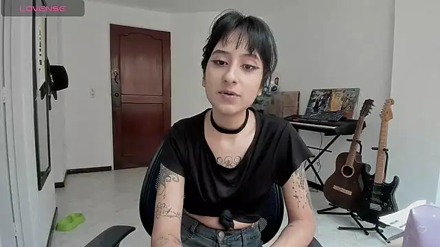 Snapshot of atenea_dragon__ chatting on June 3, 2026, 9:20 pm atenea dragon online show from June 3, 2026, 9:20 pm