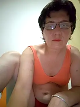 Snapshot of Vera_Elle chatting on July 10, 2026, 8:33 pm Vera Elle online show from July 10, 2026, 8:33 pm