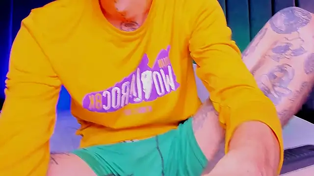 dominik thompson777 online show from November 7, 2025, 6:02 am