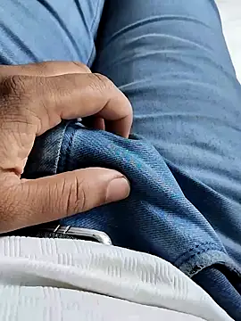 hunk28 6 online show from October 9, 2025, 10:35 am