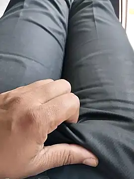 hunk28 6 online show from October 19, 2025, 8:04 am