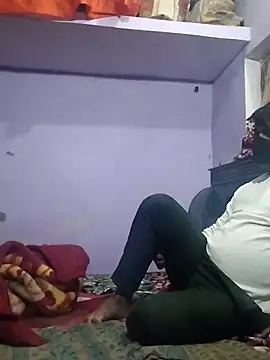 hunk28 6 online show from November 28, 2025, 5:04 pm