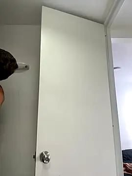 Snapshot of aronn_tay chatting on October 29, 2025, 4:42 pm aronn tay online show from October 29, 2025, 4:42 pm