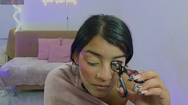 Lalalutsy tay online show from October 3, 2025, 7:22 pm