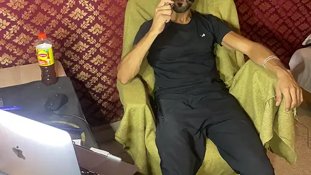 JUSTFORRICH online show from October 10, 2025, 8:52 pm