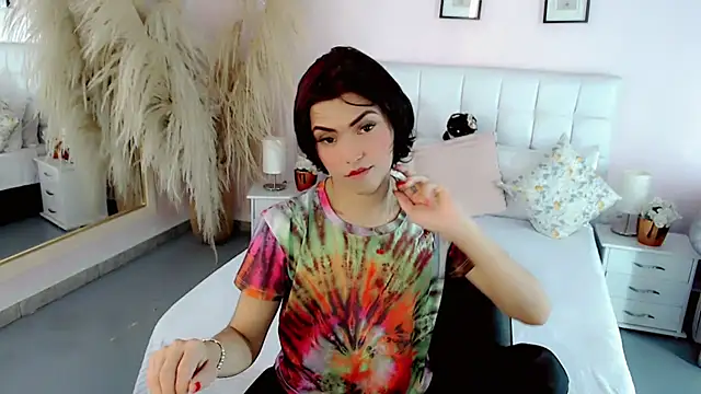 nathalialoes1 online show from December 3, 2025, 7:01 pm