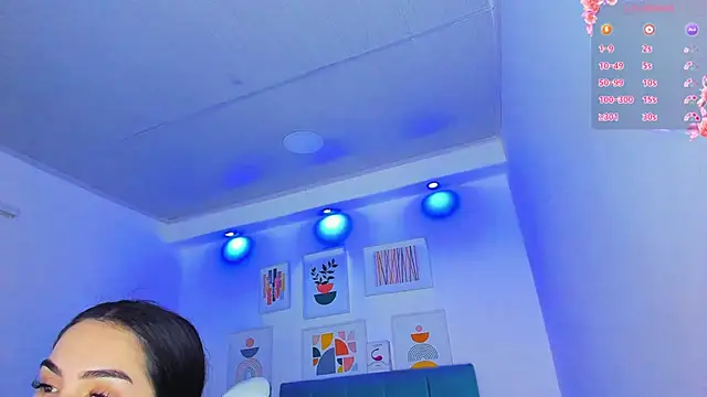 milk candy18 online show from December 20, 2025, 10:44 am