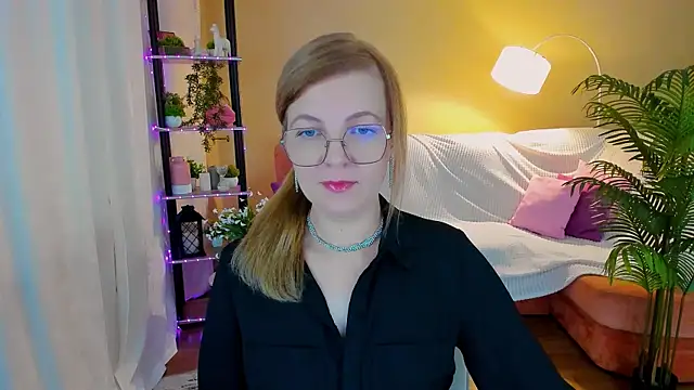 YourUniverser online show from October 5, 2025, 4:11 am