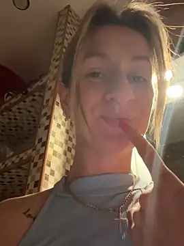 EvvaMur online show from October 3, 2025, 1:02 am