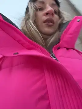 EvvaMur online show from February 9, 2026, 2:04 am