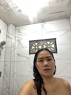 wildpussycat69 online show from February 3, 2026, 2:53 am