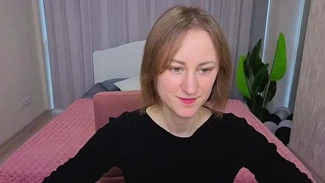 LuluChiiii online show from November 30, 2025, 11:47 am