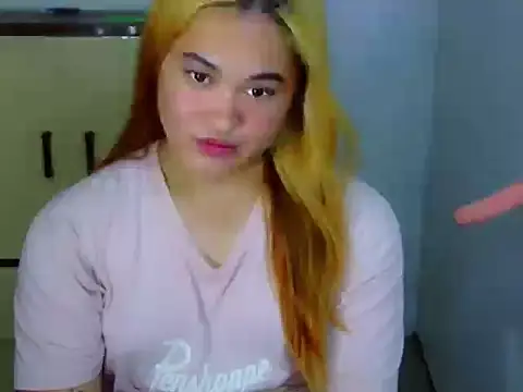 Annierose ts online show from February 16, 2026, 9:00 pm